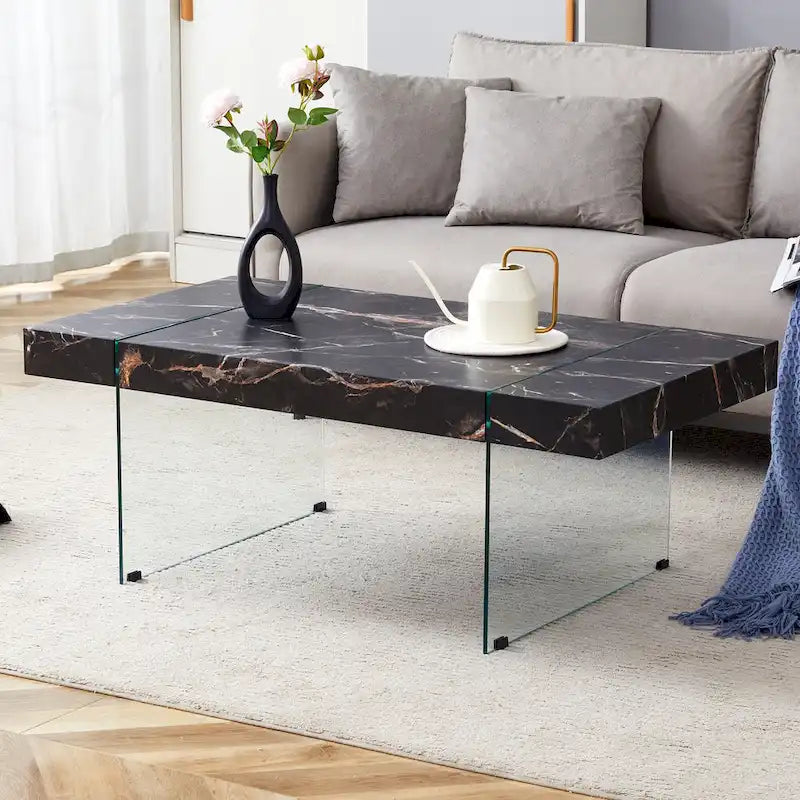 Table basse rectangulaire avec plateau effet bois et pieds en verre trempé
