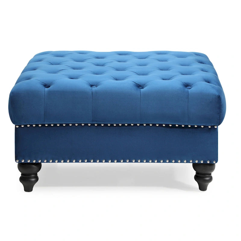 Grand pouf capitonné en velours avec détails cloutés
