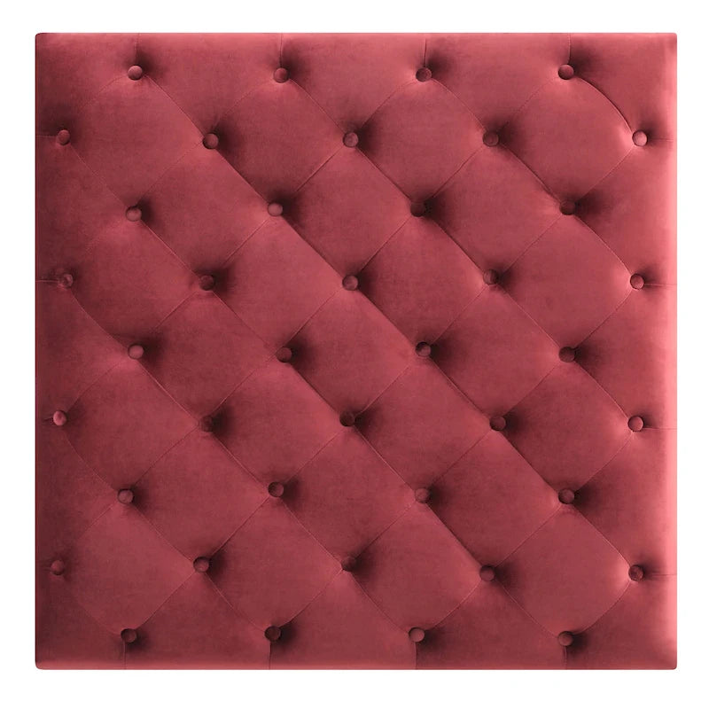 Grand pouf capitonné en velours avec détails cloutés