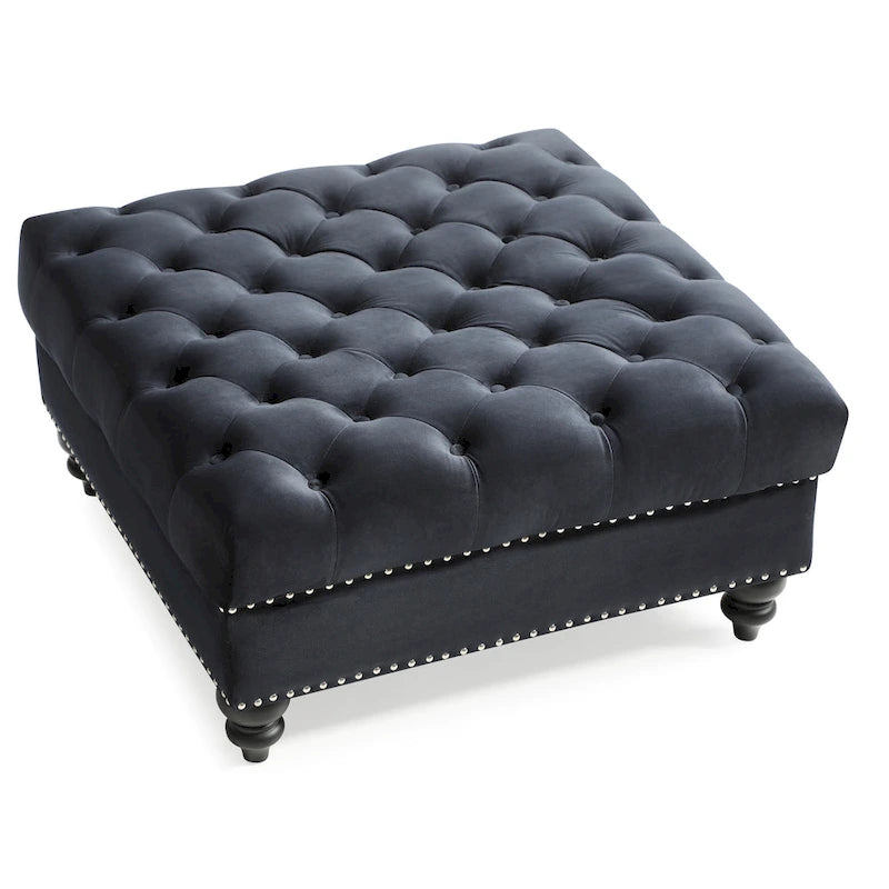 Grand pouf capitonné en velours avec détails cloutés