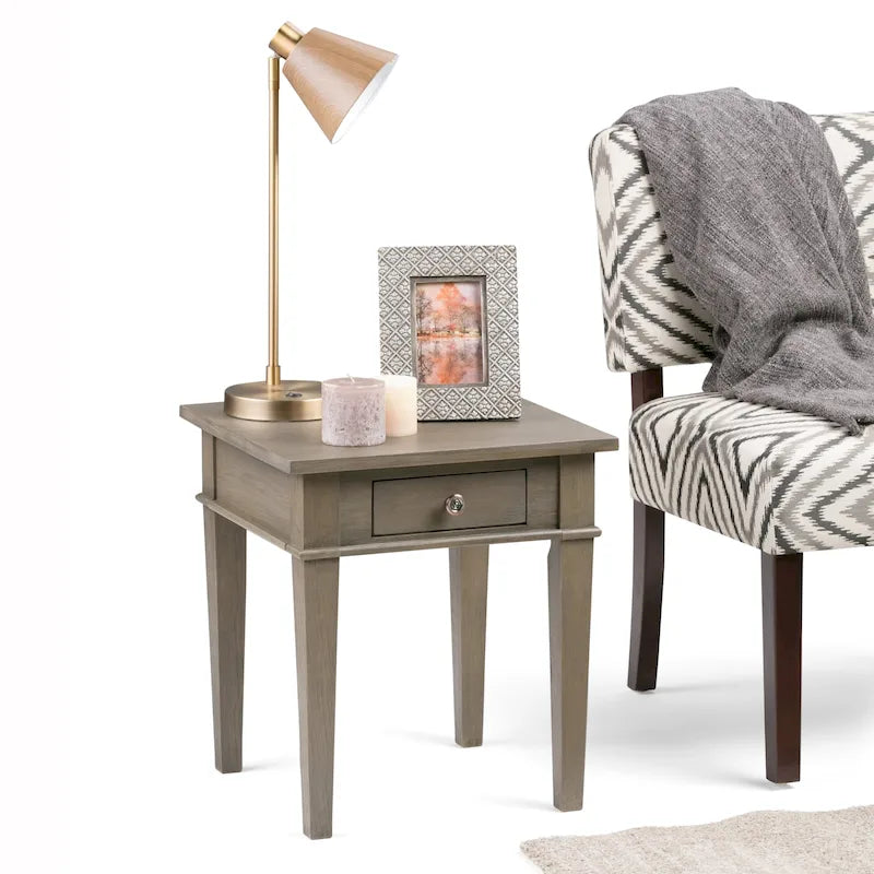 Table d'appoint carrée avec tiroir – Gris Ferme / Brun Selle / Brun Tabac