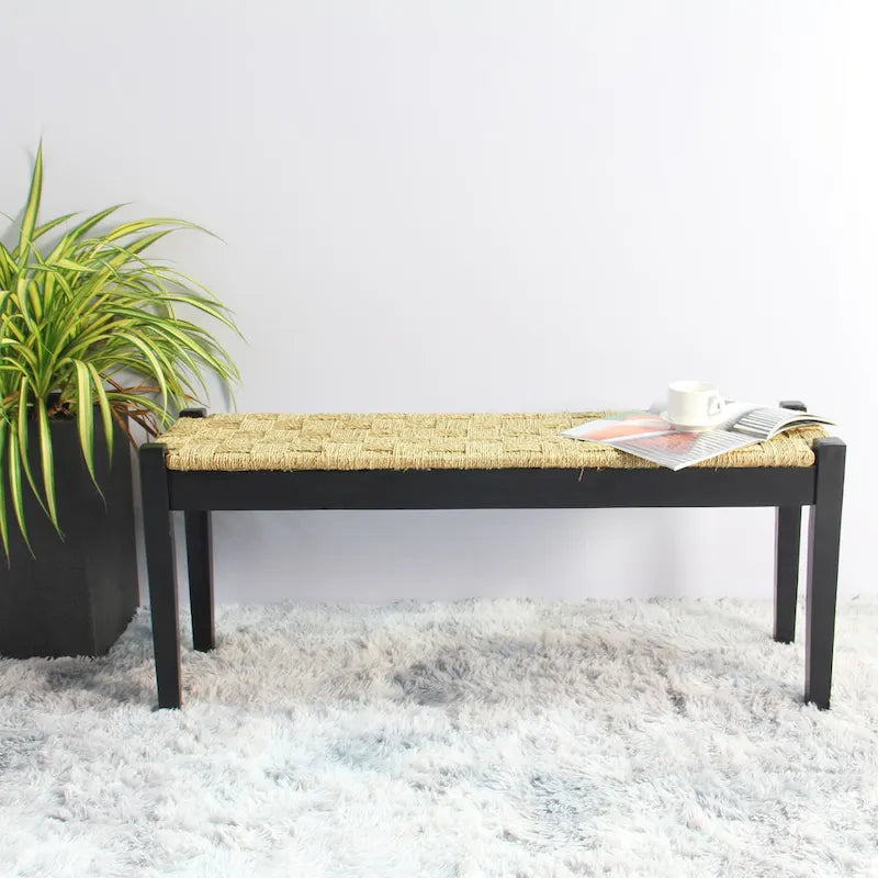 Banc d'intérieur 117 cm en bois massif et jonc de mer naturel, avec pieds fuselés